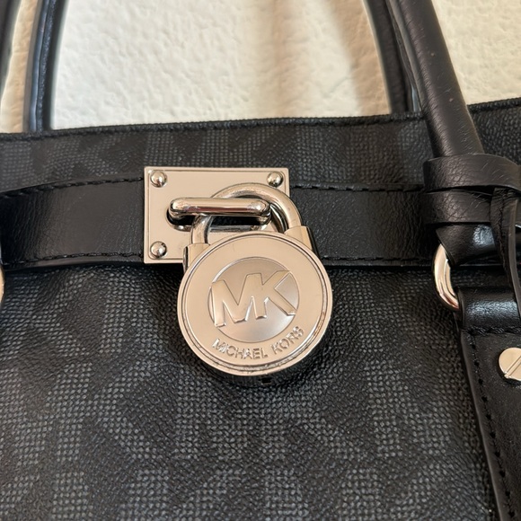 Michael Kors Bag - Picture 3 of 7